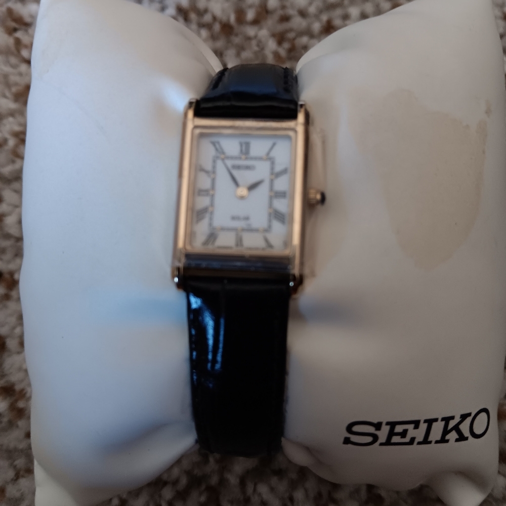SEIKO womens watch black band